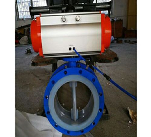 ����{���������y