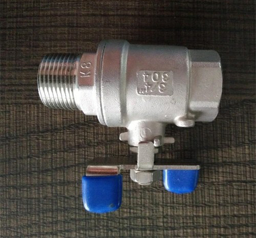 內(nèi)外絲蝶形球閥 內(nèi)外絲蝶形球閥